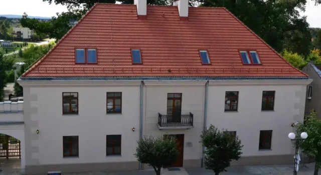 Hotel Pod Dębem, Забронировать Отель Шидловец Мазовецкое воеводство