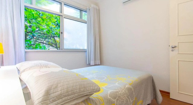 237 - Ipanema 2 quartos - Silencioso, Bem localizado, Забронировать Отель Ипанема , рядом с Girl of Ipanema Park
