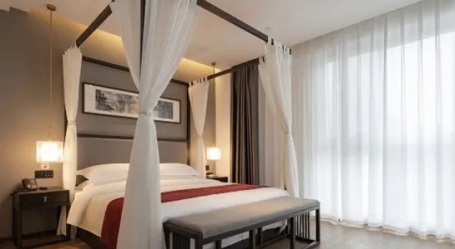 Люкс Lavande Hotel Xian Bell Tower Muslim Street North Street Subway