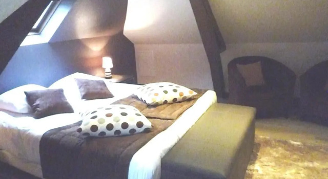 Четырёхместный номер Standard Logis Hôtel Restaurant Spa Lauberge Du President