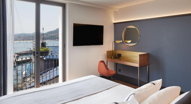 Двухместный номер Deluxe с видом на залив Hotel SANSEbay