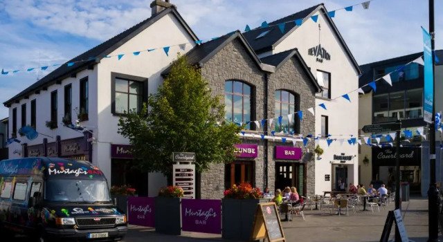 The Courtyard Apartments, Rezerwuj Apartament Carrick-on-Shannon 