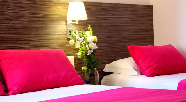 Двухместный номер Standard с балконом Hotel Menton Riviera