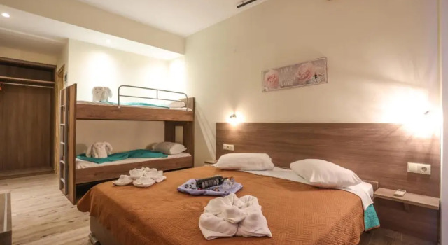 Четырёхместный номер Standard с частичным видом на море Summer Beach Hotel
