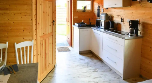 Single-story, Year-round Holiday Home