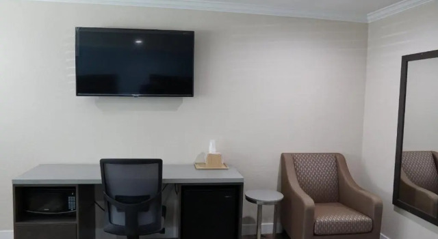 Номер Standard Sea Breeze Inn - LAX Airport, Los Angeles