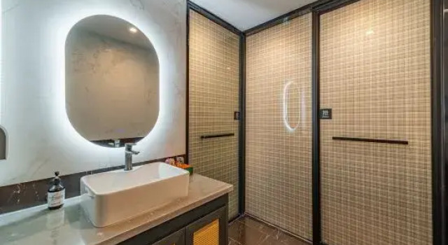 Двухместный люкс Deluxe Jifeng International Hotel (Urumqi Youhao Road Business District Branch)