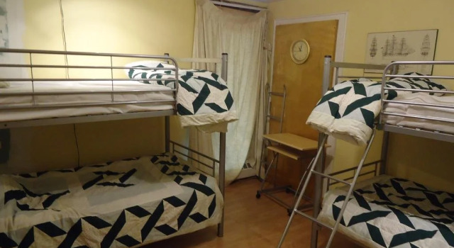 Newman House Hostel, Book Hostel / Vandrerhjem Hostels i New Brunswick, Hostel / Vandrerhjem