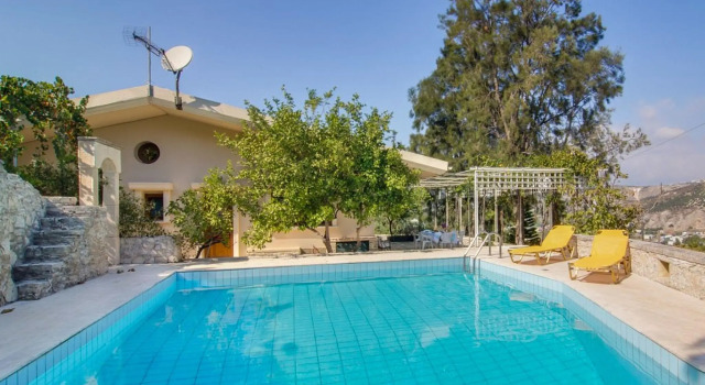 Villa in Crete with Private Pool & Views, Забронировать Вилла Áyios Síllas Центральный Крит
