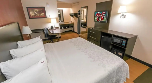 Двухместный номер Standard Red Roof Inn PLUS+ Columbus - Dublin