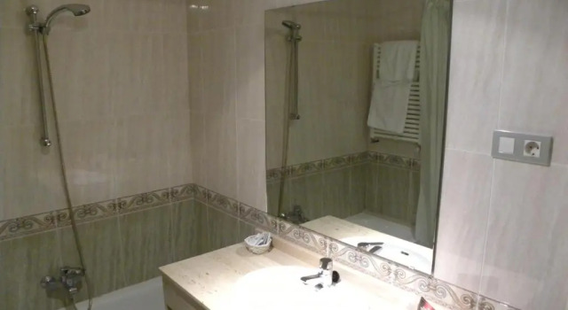 Трёхместный номер Standard с красивым видом из окна Hotel Duque de Calabria