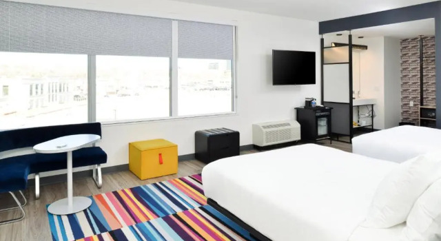 Четырёхместный номер Standard Aloft by Marriott North Kansas City
