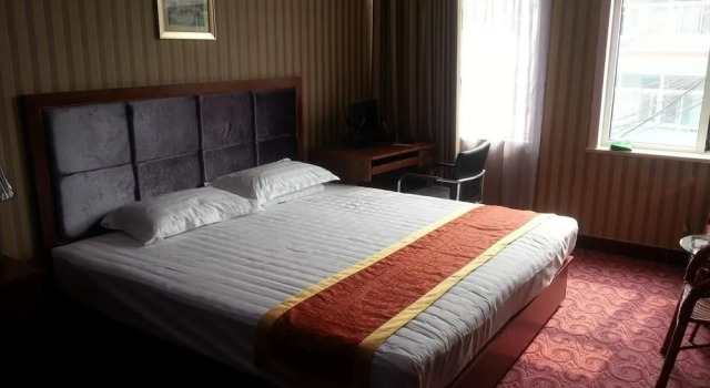 Lushang Hotel, Prenota Hotel Hotel a Shandong con parcheggio, Parcheggio