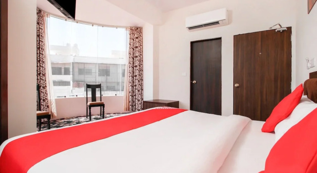 Hotel Lily Bay Prime by OYO Rooms