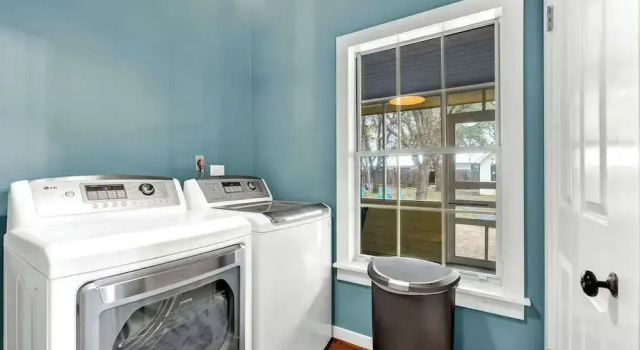Коттедж The Country Haus: Quaint Home 1 Mile From Downtown