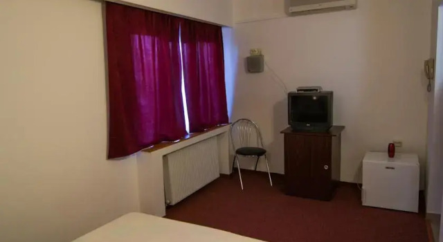 Motel Monza, Rezerwuj Motel Bacau Carpathians - Romania