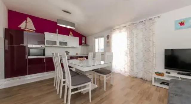 Apartments Kapelica, Забронировать Апартаменты/квартира Апартаменты Трогир, рядом с Church of St. Dominic, Апартаменты/квартира