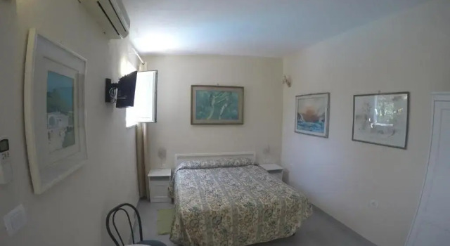 hotel la rondinella, Buchen Sie Hotel Forio di Ischia Ischia