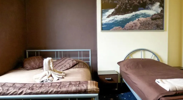 Standart üç kişilik oda Beaconsfield Hotel