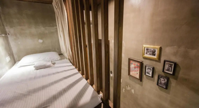 Кровать в общем номере Jian Shan Hotel