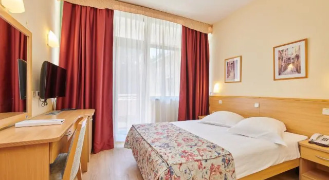 Одноместный номер Standard Hotel Aurora Plava Laguna