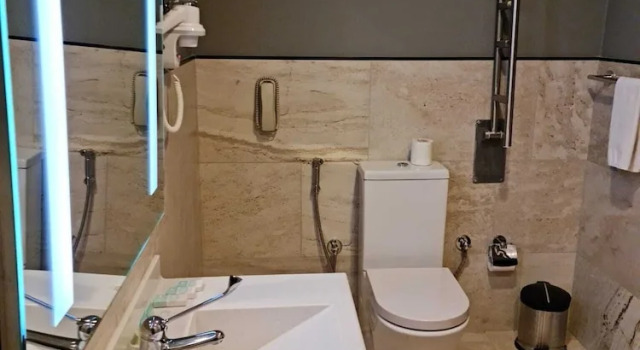Двухместный номер Standard Ramada by Wyndham Dubai Barsha Heights