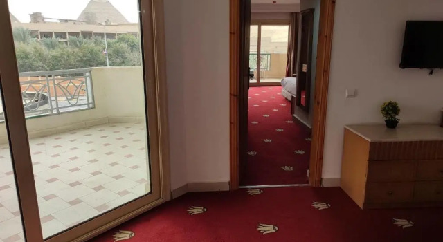 Номер Deluxe Elite Pyramids view