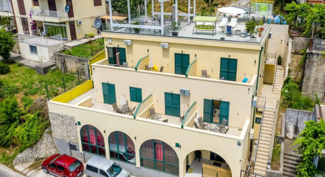Apartmani Bozinovic, Забронировать Гостевой дом Гостевые дома Округа Херцег-Нови, рядом с Пляж Лазур, Гостевой дом