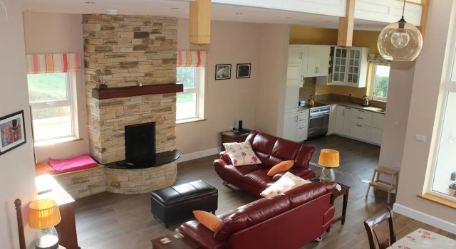 Коттедж Luxury The Docs self catering