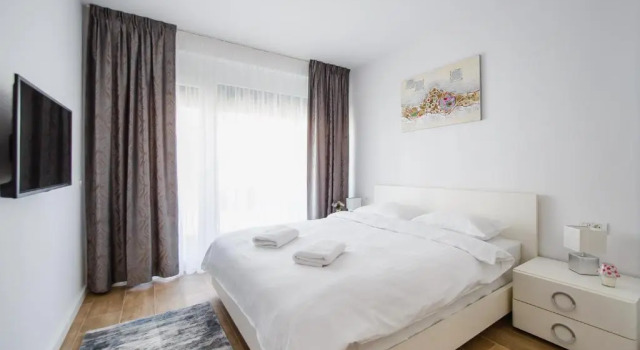 Lovely Home at West Residence, Varaa Hotelli Oradea 