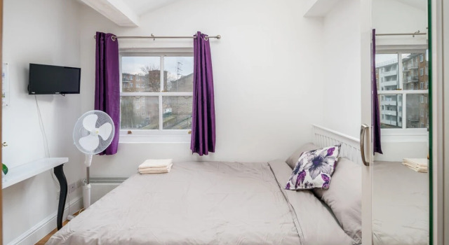 OYO Home Plender Street 1