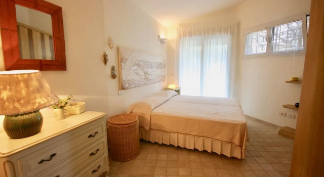 Вилла с 5 комнатами с видом на море Villa i Corbezzoli