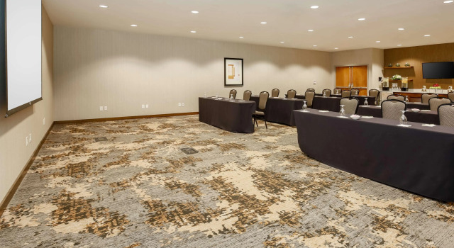 DoubleTree Suites by Hilton Hotel Sacramento - Rancho Cordova, 预订 酒店 兰乔科尔多瓦 加利福尼亚州