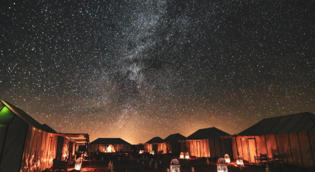 Starry Desert Nights Camp, Rezervovat Kemp Hotely v Meknes-Tafilalet s parkováním, Parkování