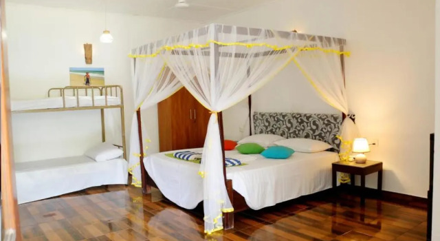 Двухместный номер Standard с балконом и с видом на сад FEEL Beach Apartments