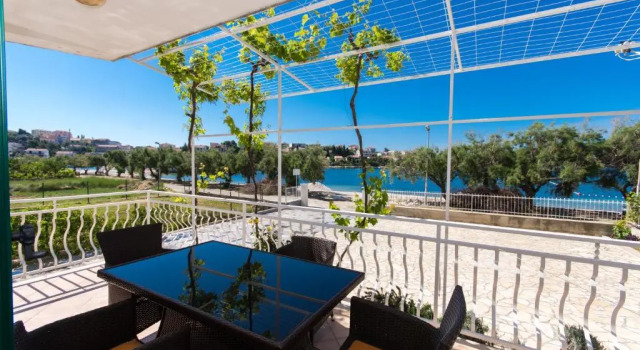 Апартаменты с 2 комнатами Apartment Rozana