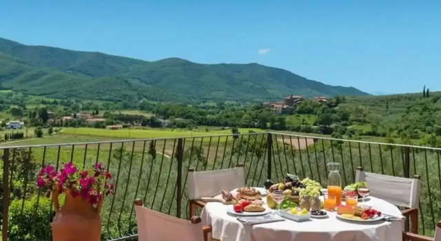 Villa Rinaldo Comfortable Holiday Residence, Book Villa Hotels in Arezzo with a Pool, Swimming Pool