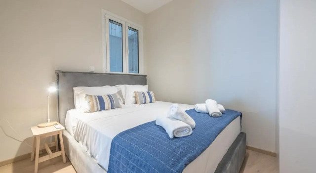 Stylish 2BDR Apt by Acropolis