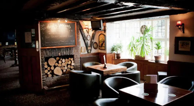 The Tower Arms Hotel, Забронировать Отель Отели Англии 3 звезды, 3*