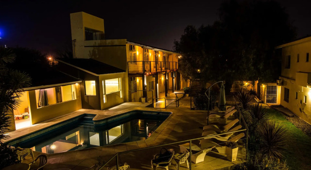 Hotel Santander, Забронировать Отель Отели Вилья-Карлос-Пас с бассейном, рядом с Villa Carlos Paz Chair Lift, Бассейн