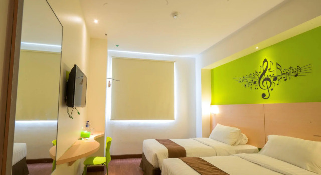 Front One Hotel Jayapura, Varaa Hotelli Hotellit Jayapura aamiaisella, Aamiainen