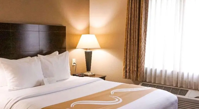 Одноместный номер Standard Quality Inn & Suites Watertown near Prairie Lakes Ice Arena