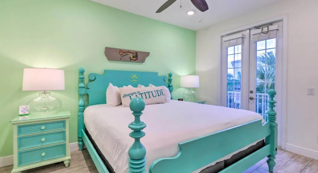3 Mi to Disney: Home w/ Hot Tub in Margaritaville!, Varaa Hotelli Celebration 