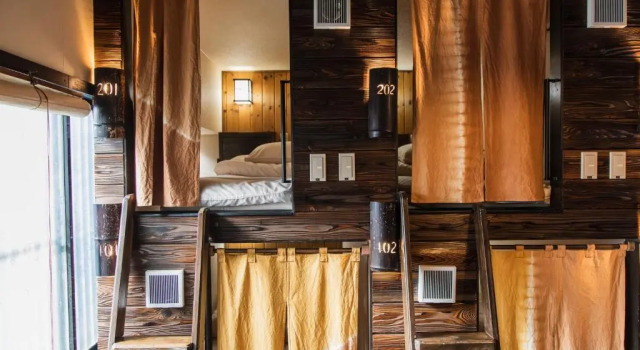 Кровать в общем номере (женский номер) Hostel Knot