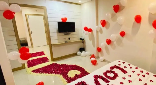 Четырёхместный семейный люкс с видом на улицу A-Park Hotel