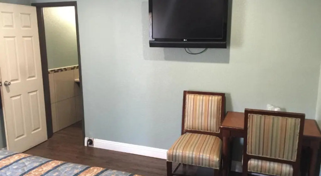 Номер Deluxe Park Motel