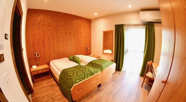 Номер Deluxe Hotel Alpenrose Wellness