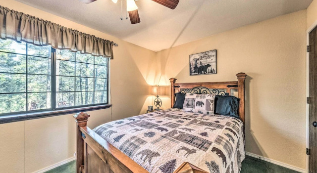 Ruidoso Alpine Retreat - 1 Mi to the Main Street!, Varaa Lomakoti Ruidoso New Mexico