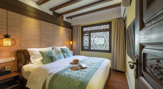 Люкс Lijiang Gui Yuan Tian Ju Guesthouse