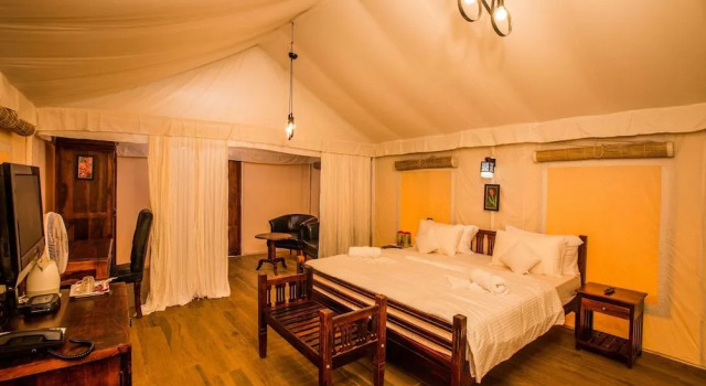 Royal Land Luxury AC Tent